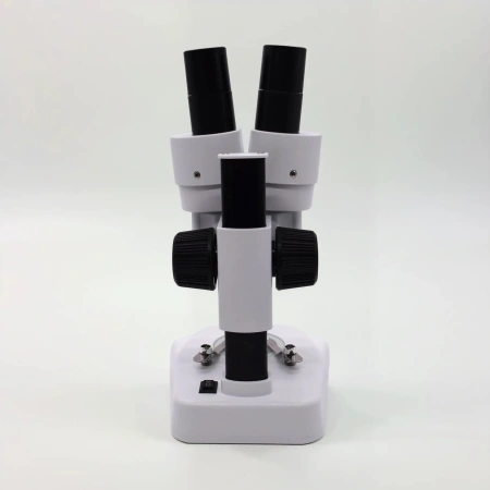 Микроскоп Микромед Атом 20x в кейсе